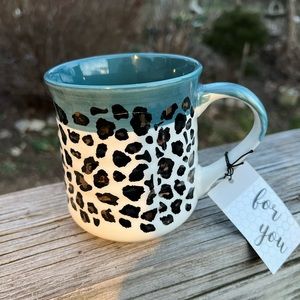 NWT Heartland Hive Leopard Mug Gold Flecks 16 Oz 4.25” Height Ceramic